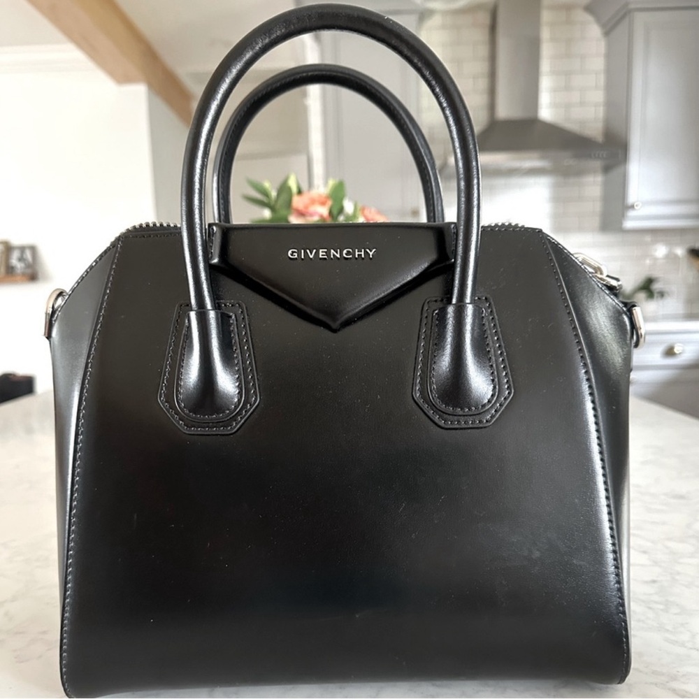 Givenchy Antigona Small